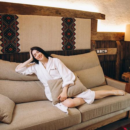 Грибова Хата บูโคเวล ภายนอก รูปภาพ